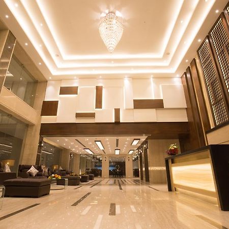Kiscol Grands Hotel Коимбатур Экстерьер фото
