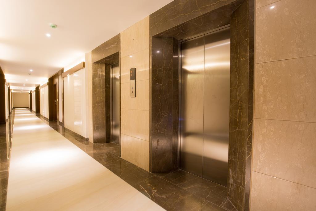 Kiscol Grands Hotel Коимбатур Экстерьер фото