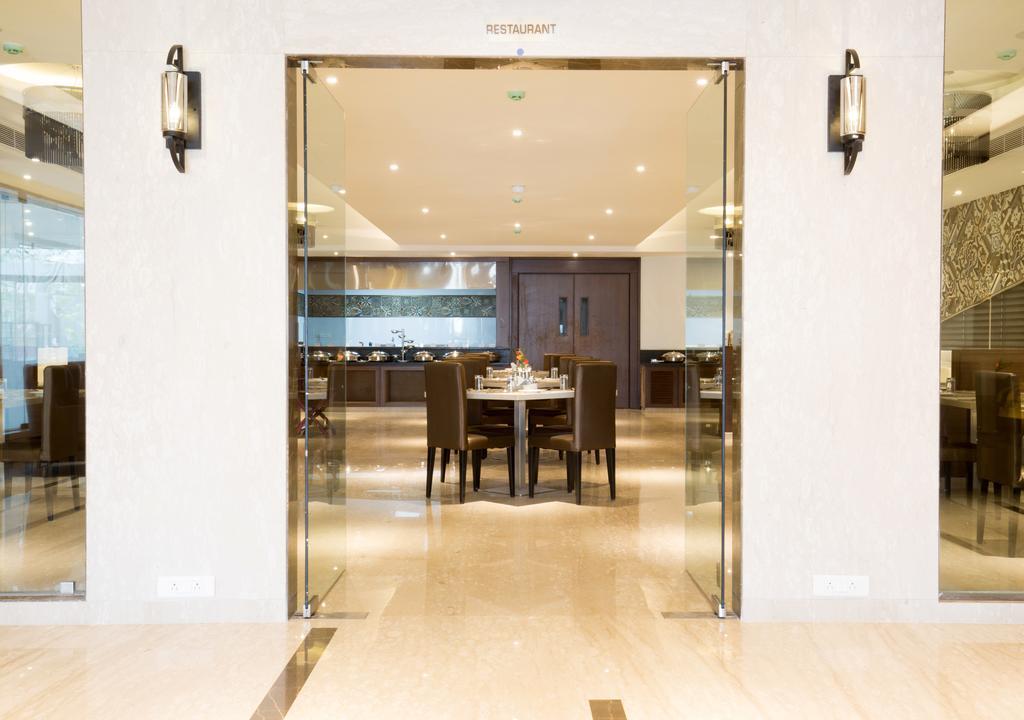 Kiscol Grands Hotel Коимбатур Экстерьер фото
