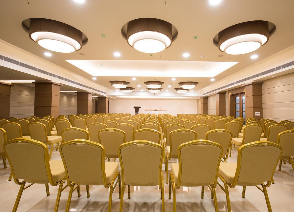 Kiscol Grands Hotel Коимбатур Экстерьер фото