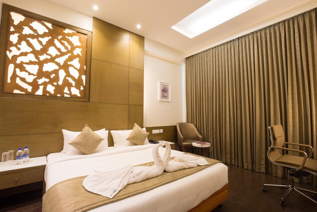 Kiscol Grands Hotel Коимбатур Экстерьер фото