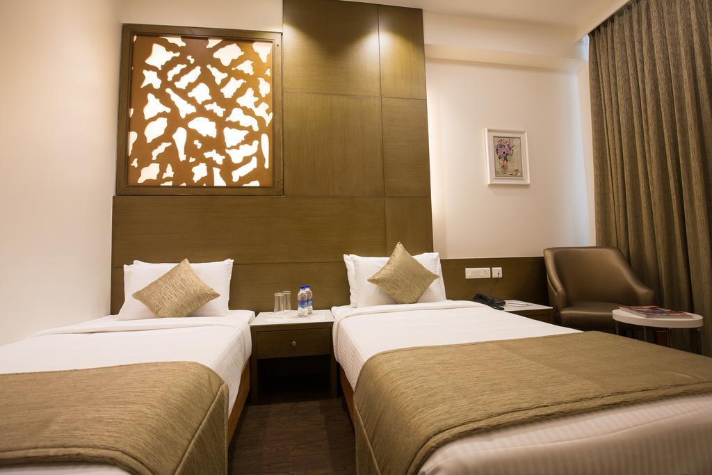 Kiscol Grands Hotel Коимбатур Экстерьер фото