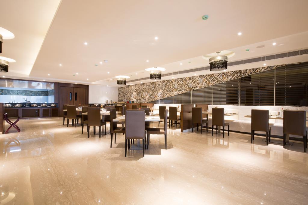 Kiscol Grands Hotel Коимбатур Экстерьер фото