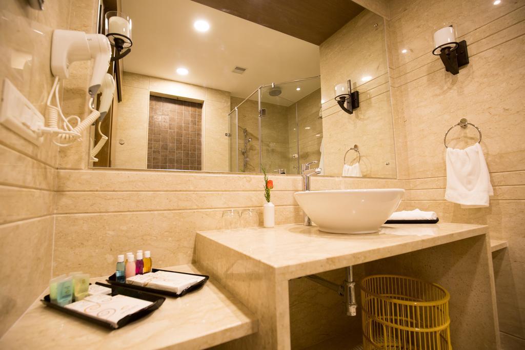 Kiscol Grands Hotel Коимбатур Экстерьер фото