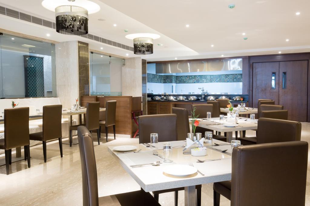 Kiscol Grands Hotel Коимбатур Экстерьер фото