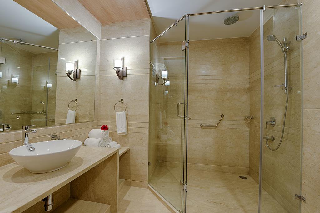 Kiscol Grands Hotel Коимбатур Экстерьер фото