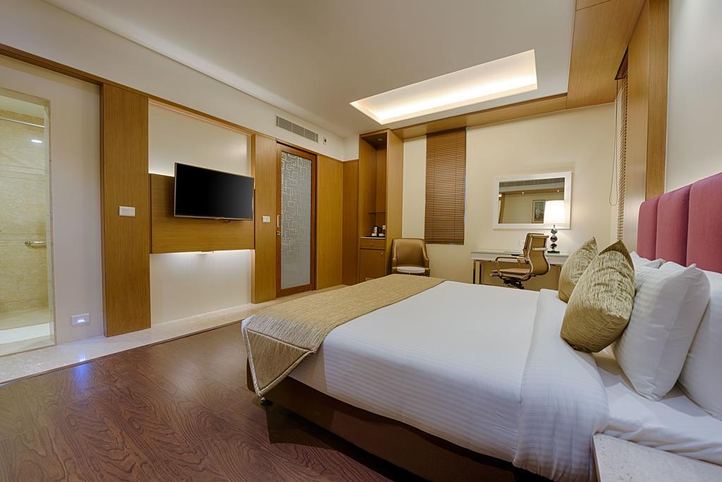 Kiscol Grands Hotel Коимбатур Экстерьер фото